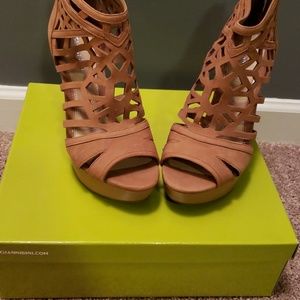 Gianni Bini Tan Wedges